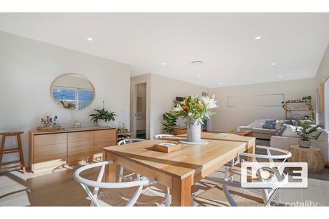 Property photo of 26 Fishermans Drive Teralba NSW 2284