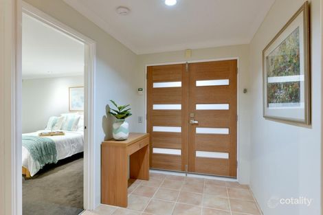 Property photo of 52 Bonito Way Sorrento WA 6020