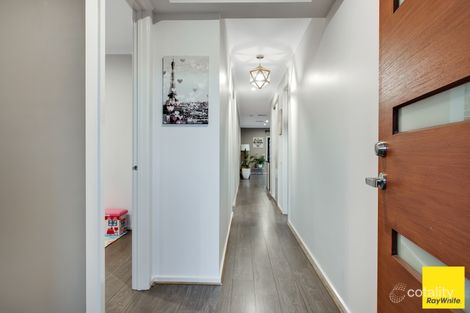 Property photo of 11 Alberfeldie Drive Truganina VIC 3029