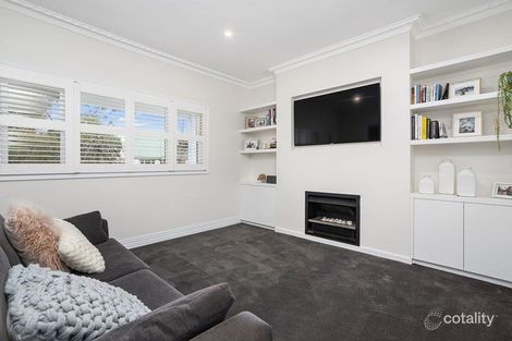 Property photo of 19 Stewart Avenue Parkdale VIC 3195