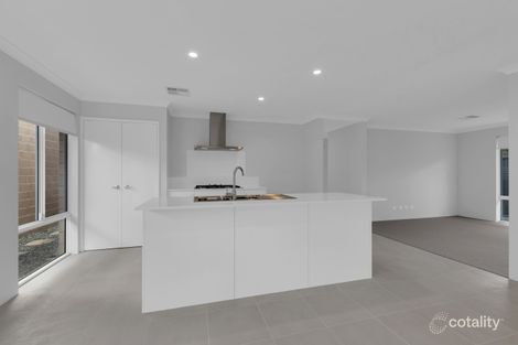 Property photo of 16 Boorabbin Drive Baldivis WA 6171