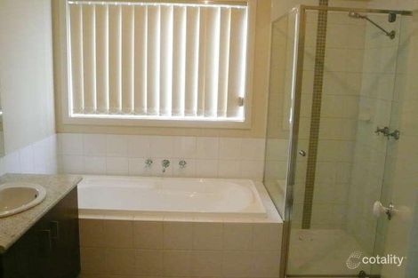 Property photo of 32 Carbine Avenue Tarneit VIC 3029
