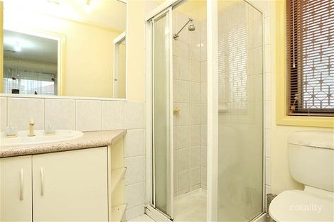 Property photo of 15 Ryland Circuit Delahey VIC 3037
