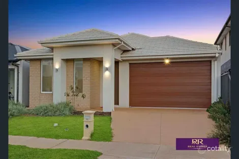 102 Pintail Dr, Melton South, VIC 3338