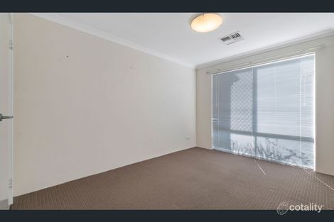 1/1 Esmerelda Pass, Darch, WA 6065