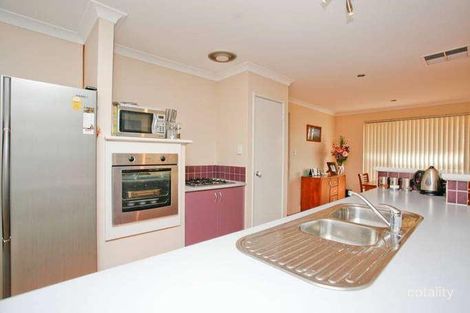 Property photo of 15 Covington Loop Success WA 6164