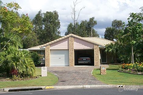 2/5 Harvey Ct, Labrador, QLD 4215