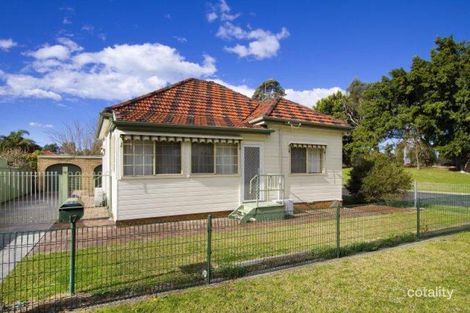 Property photo of 17 Gilbert Street Corrimal NSW 2518