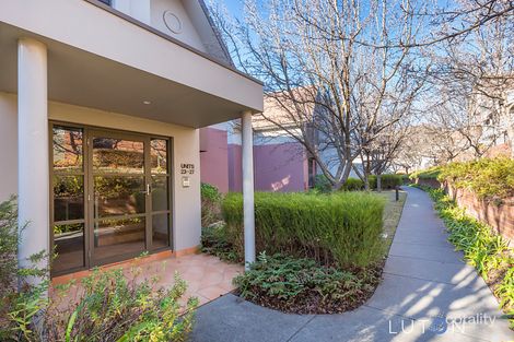 Property photo of 27/7 Hopegood Place Garran ACT 2605