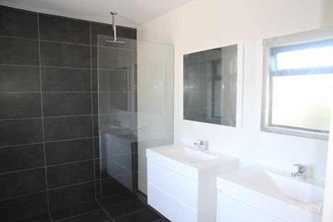 Property photo of 2/51 Creek Road Mitcham VIC 3132