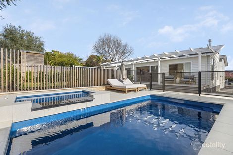Property photo of 16 Fairbrae Avenue Belmont VIC 3216