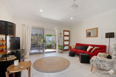 Property photo of 2 Grand Parade Parrearra QLD 4575