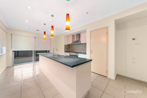Property photo of 10 Tawleed Grove Clyde North VIC 3978