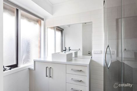 Property photo of 14 Farmer Court Melton West VIC 3337