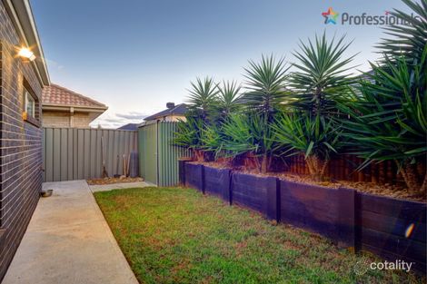 Property photo of 9 The Grange Caroline Springs VIC 3023