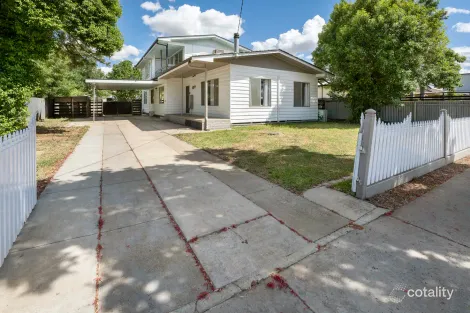 12 Holloway Gr, Swan Hill, VIC 3585