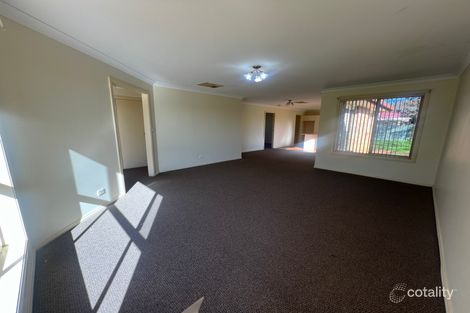 Property photo of 12 Magpie Close Dubbo NSW 2830