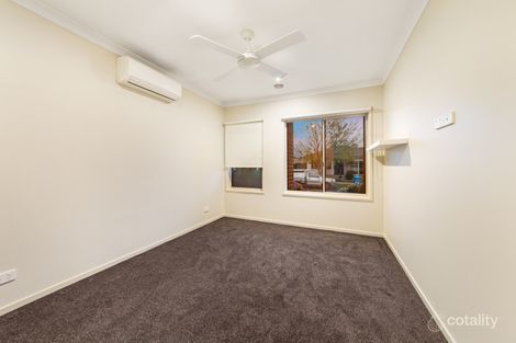 Property photo of 10 Tawleed Grove Clyde North VIC 3978