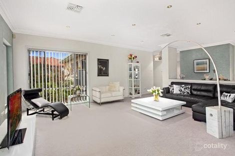 Property photo of 13 Willoughby Circuit Grasmere NSW 2570