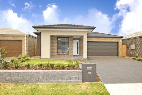 19 Mistview Cct, Forresters Beach, NSW 2260