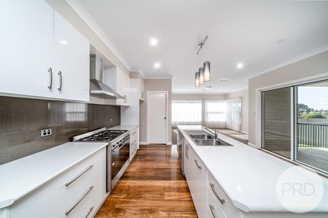 Property photo of 4 Watson Boulevard Lloyd NSW 2650