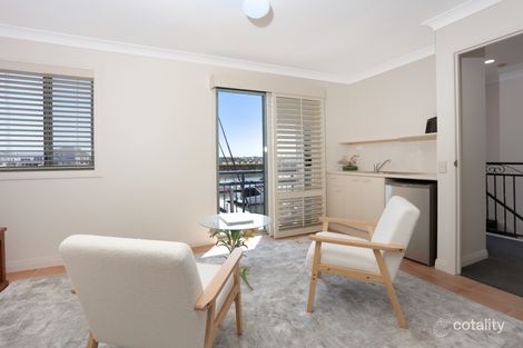 Property photo of John Lund Drive Hope Island QLD 4212
