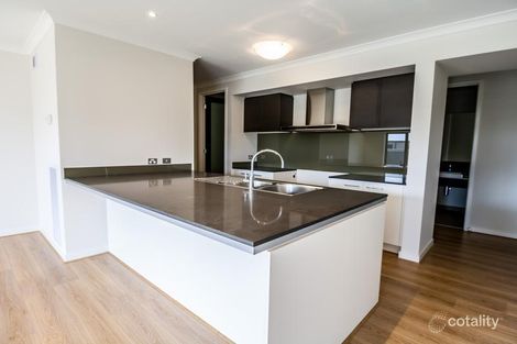 Property photo of 27 Attunga Grove Werribee VIC 3030