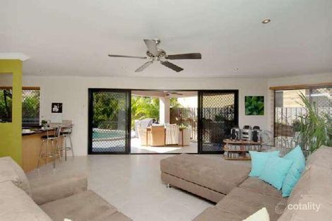 Property photo of 2 Winch Court Mermaid Waters QLD 4218