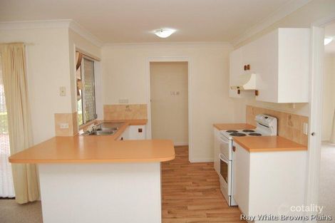 Property photo of 3 Savoy Court Browns Plains QLD 4118