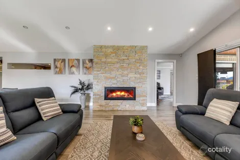 Property photo of 27 Alder Avenue Parkes NSW 2870
