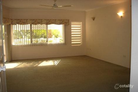 Property photo of 2/98-100 Moore Street Trinity Beach QLD 4879