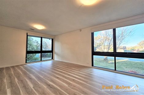 4 Shenton Cres, Stirling, ACT 2611