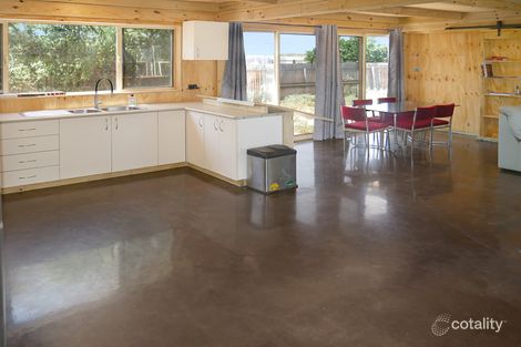 Property photo of 4 Beechworth Street Whitton NSW 2705