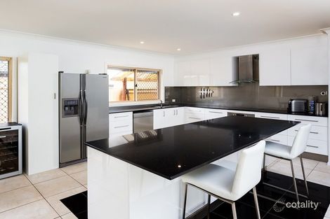 3 Placid Ct, Varsity Lakes, QLD 4227