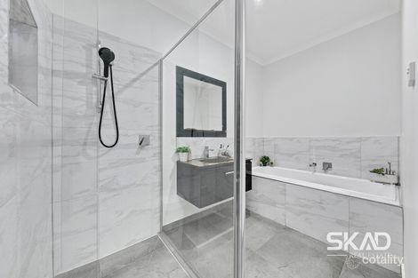 Property photo of 75 Sustainable Drive Craigieburn VIC 3064