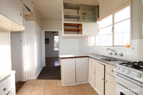Property photo of 2 Koonalda Grove Dandenong North VIC 3175