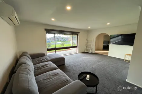 Property photo of 13 Sally Court Traralgon VIC 3844
