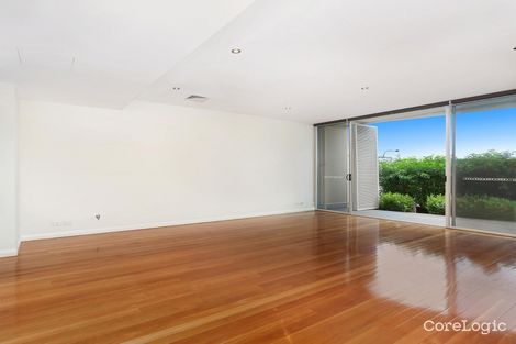 Property photo of 33 Shoreline Drive Rhodes NSW 2138