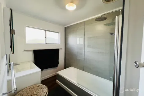 Property photo of 9 Brown Street Dysart QLD 4745