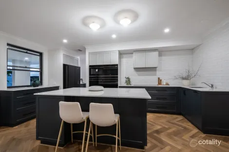 Property photo of 8 Volute Place Mullaloo WA 6027