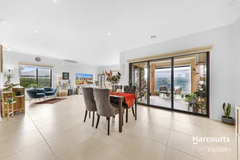 Property photo of 29 Maintop Way Tarneit VIC 3029