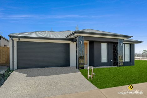 Property photo of 18 Nacarat Street Tarneit VIC 3029