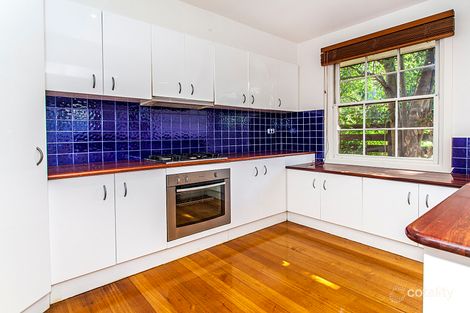 8 Russell Cres, Mount Waverley, VIC 3149