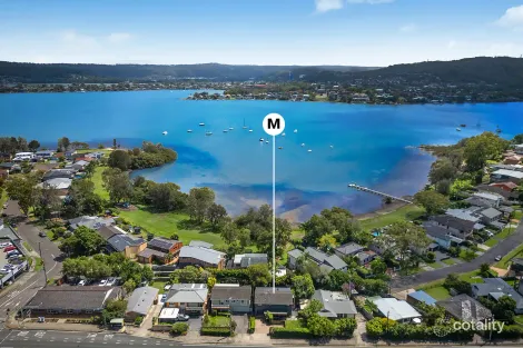 Property photo of 191 Avoca Drive Green Point NSW 2251