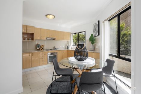 Property photo of 4/7 Shortland Street Point Frederick NSW 2250