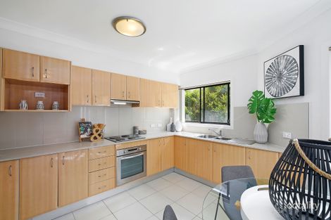 Property photo of 4/7 Shortland Street Point Frederick NSW 2250