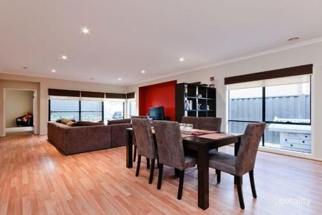 Property photo of 16 Cradle Mountain Drive Craigieburn VIC 3064