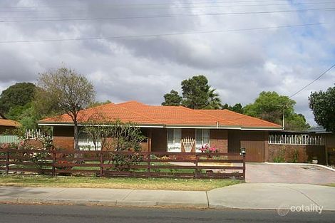 27 Railway Ave, Kelmscott, WA 6111