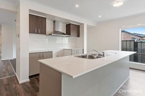 Property photo of 3 Angove Street Craigieburn VIC 3064