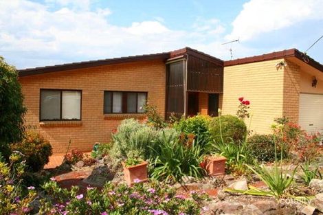 Property photo of 26 Golfers Parade Kiama Downs NSW 2533